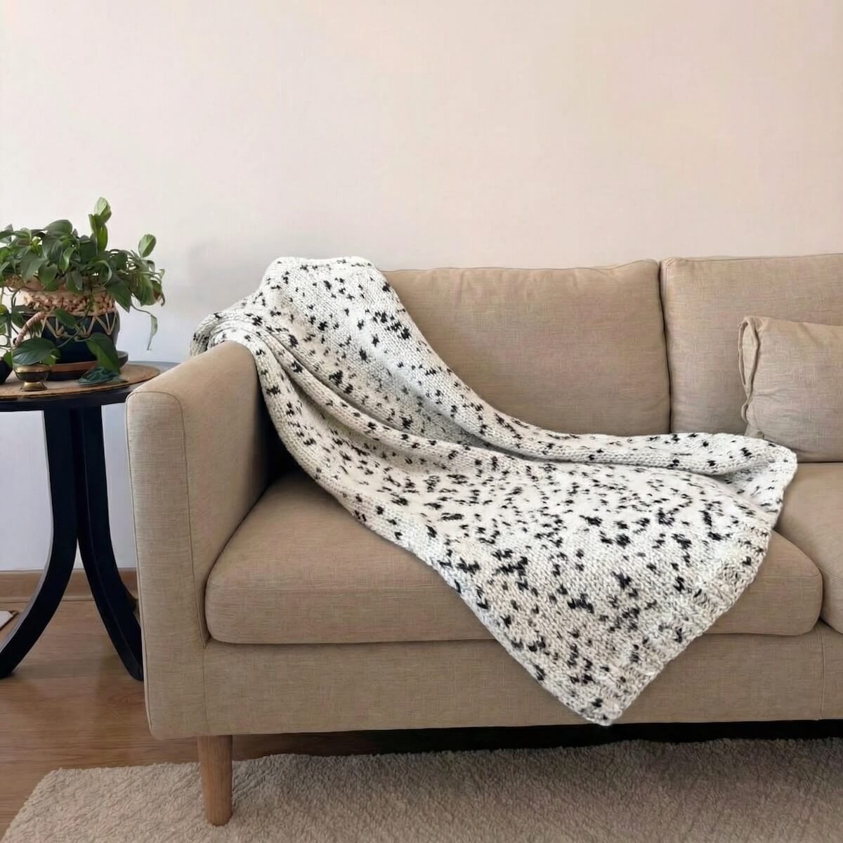 DreamCloud Blanket Kit White Charcoal Cloudtouch Baby Alpaca Pima Cotton Chunky Knitting Kit for Adults