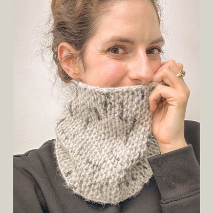 Huayna Cowl - Beginner Knitting Kit